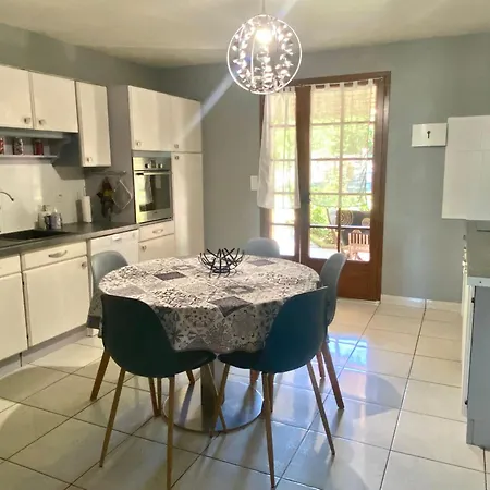 Pech Joli Semesterbostad *