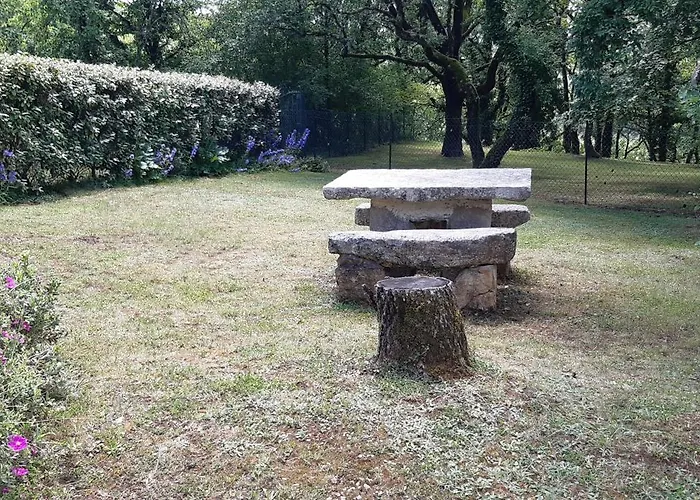 Semesterbostad Pech Joli